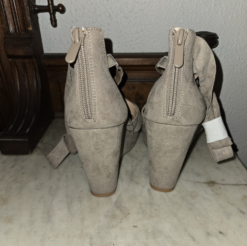 Torrid Taupe Strappy Platform Wedges - Picture 3 of 6